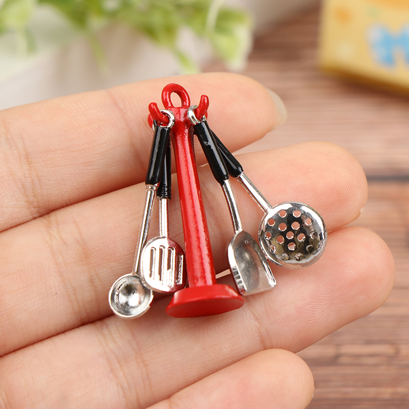 Kitchen Uncle - 1:12 دمية أدوات المطبخ العمودي معلقة