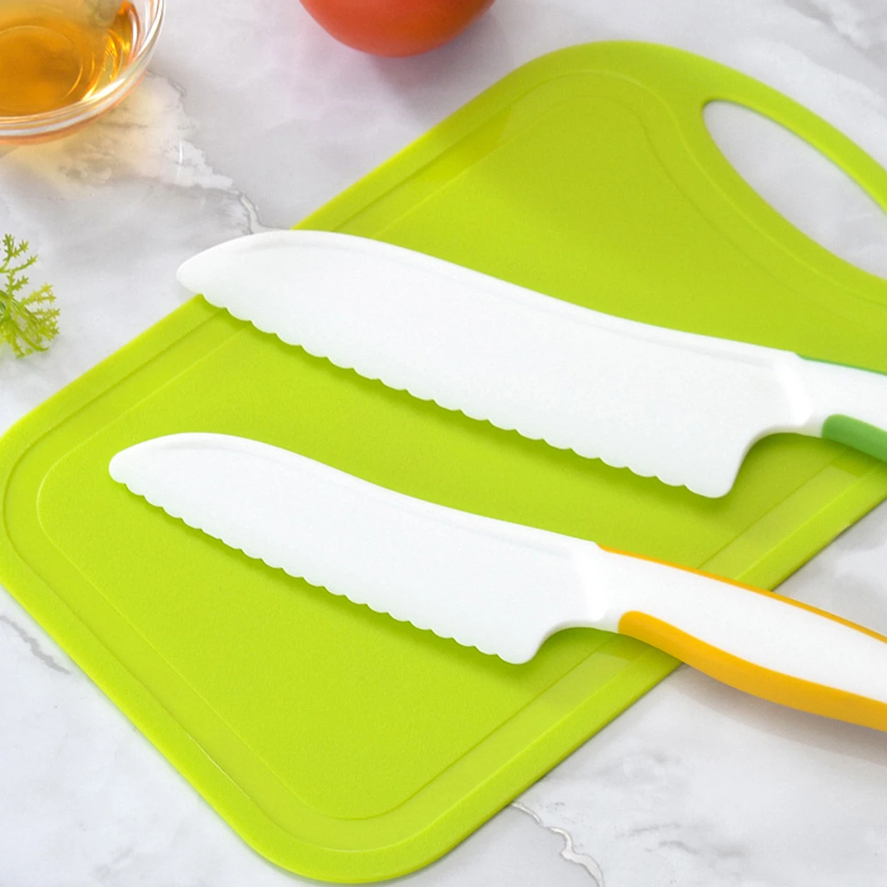 مجموعة سكاكين بلاستيكية آمنة ل - مراجعة Kitchen Kids Baking Set وسعره