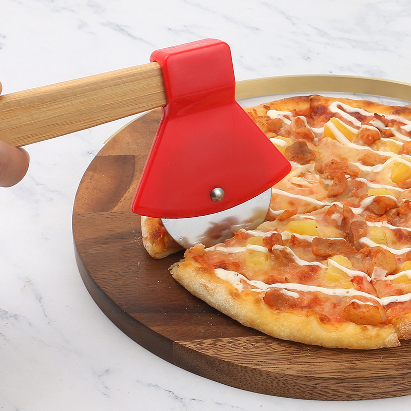 قطاعة بيتزا خشبية على شكل فأس، - مراجعة Kitchen Roller Baking وسعره
